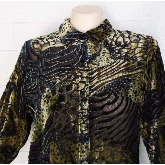 Chico's Design 1 M Moss Green Black Burn-Out Velvet Exotic Print Tunic Shirt - Picture 3 of 4